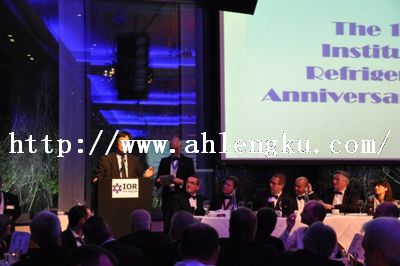 王教授发表获奖感言 王教授发表获奖感言